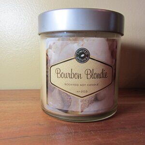 15.2 oz bourbon blondie signature soy candle No 203 UNUSED (W4224)